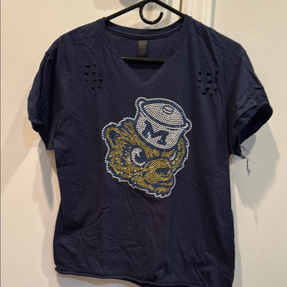 Navy Blue Graphic T-Shirt with Bear bling Design. Univ. of Michigan. Size small